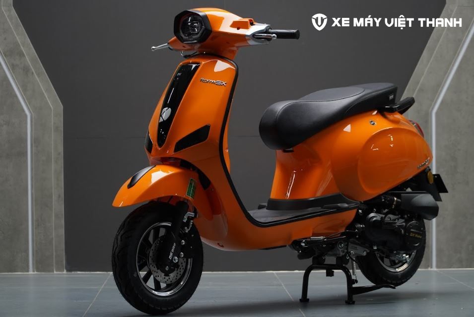 Mẫu xe DK Roma SX 50cc màu cam