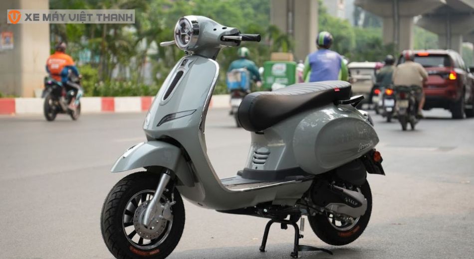 Nên mua xe đạp điện hay xe xe máy 50cc -Xe 50cc có cần bằng lái không