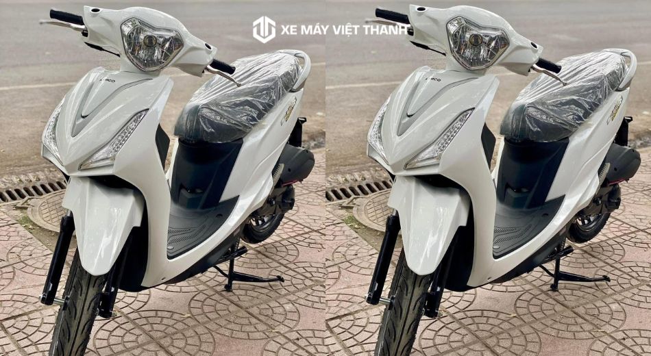 Mẫu xe Kymco Hermosa 50cc màu trắng đẹp
