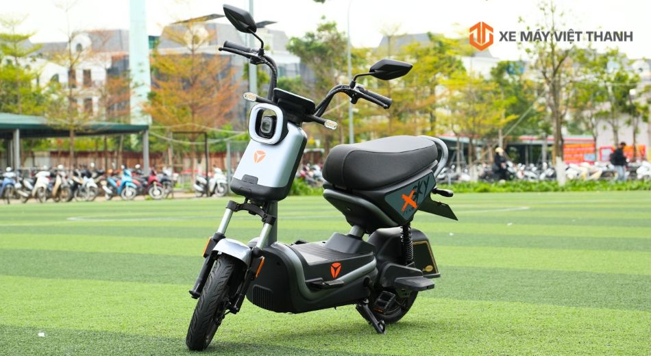 Thiết kế xe máy điện X-Sky hãng Yadea