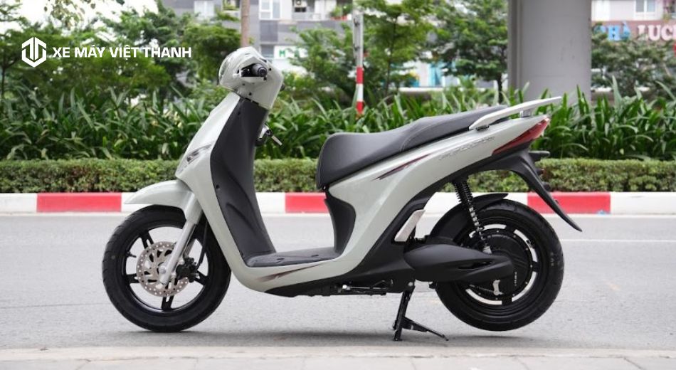 Tiến hành bảo dưỡng xe máy điện đúng định kỳ