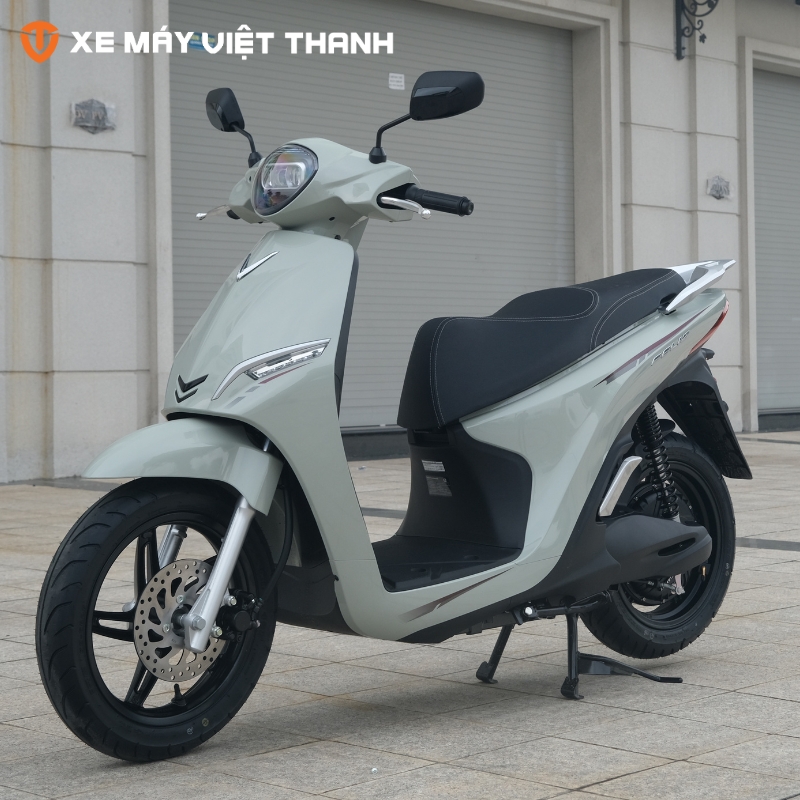 Xe được trang bị nhiều tính năng an toàn, mang lại an tâm cho người dùng