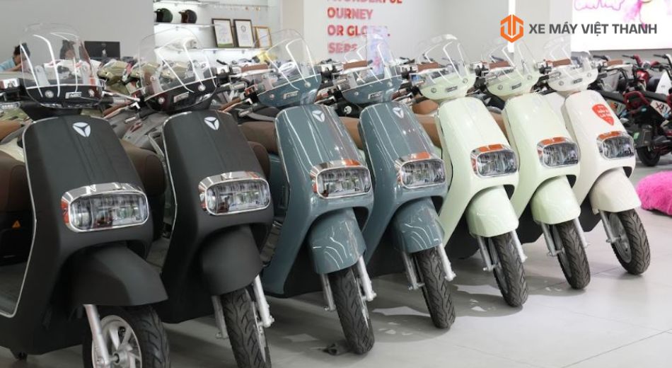 Thay pin hoặc ắc quy nếu bị hỏng