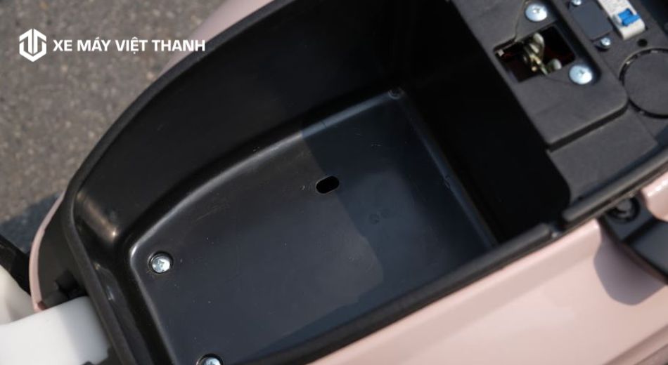Cốp mẫu xe máy điện Classic SE