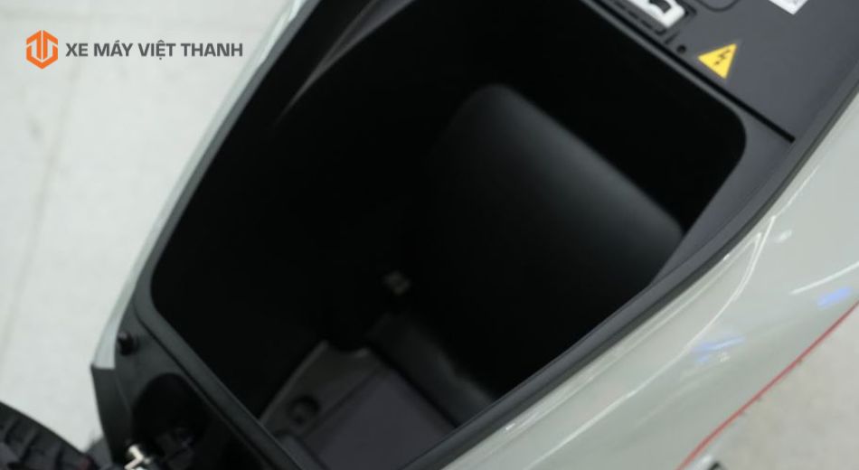 Cốp mẫu xe máy điện Yadea Voltguard U50