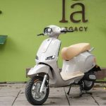 Cập Nhật: Giá Xe Máy Điện Mới Nhất Tháng 11/2025