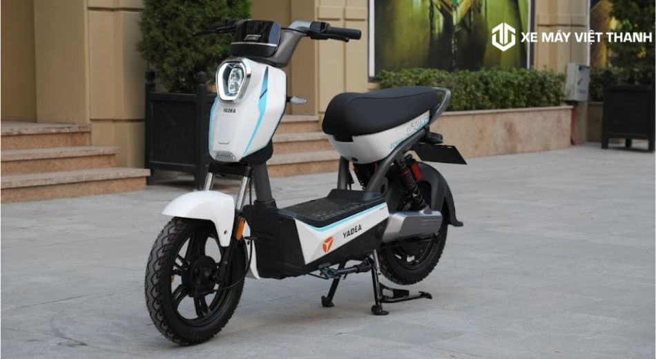 Mẫu xe máy điện X-Zone màu trắng nhưng cá tính
