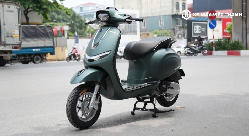 Di chuyển xe 50cc với tốc độ vừa phải