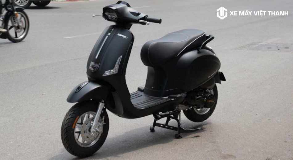 Mẫu thiết kế xe Diamond Plus- 50cc màu đen