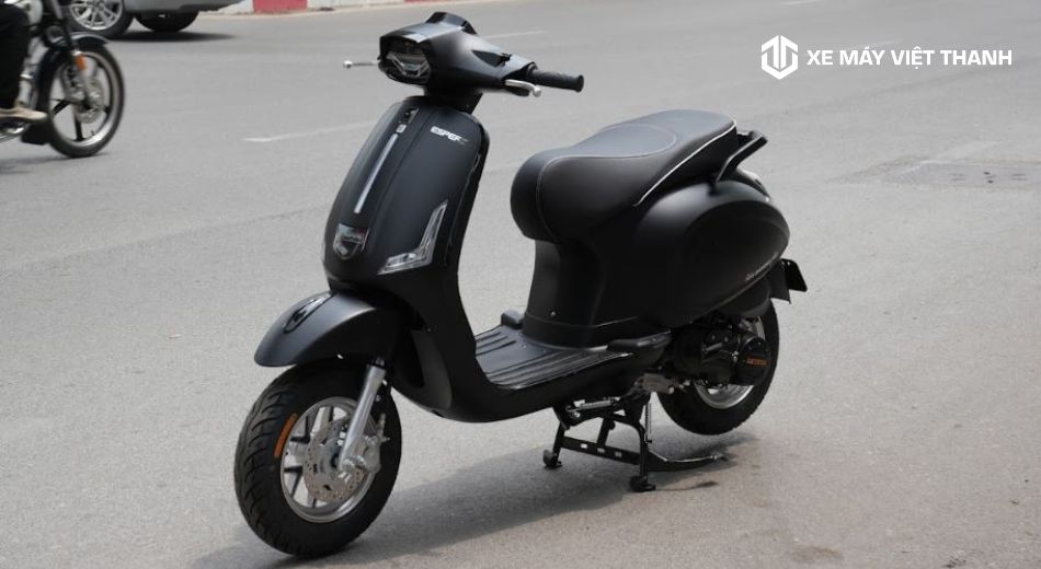 Mẫu xe Diamond Plus 50cc dáng Vespa sang chảnh