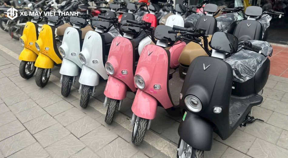 Mẫu xe máy điện VinFast Motio cho học sinh nữ