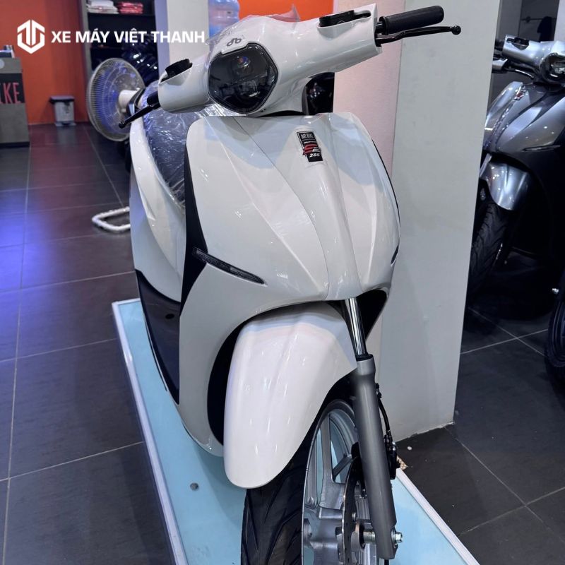 Mẫu xe DatBike Quantum S2 màu trắng