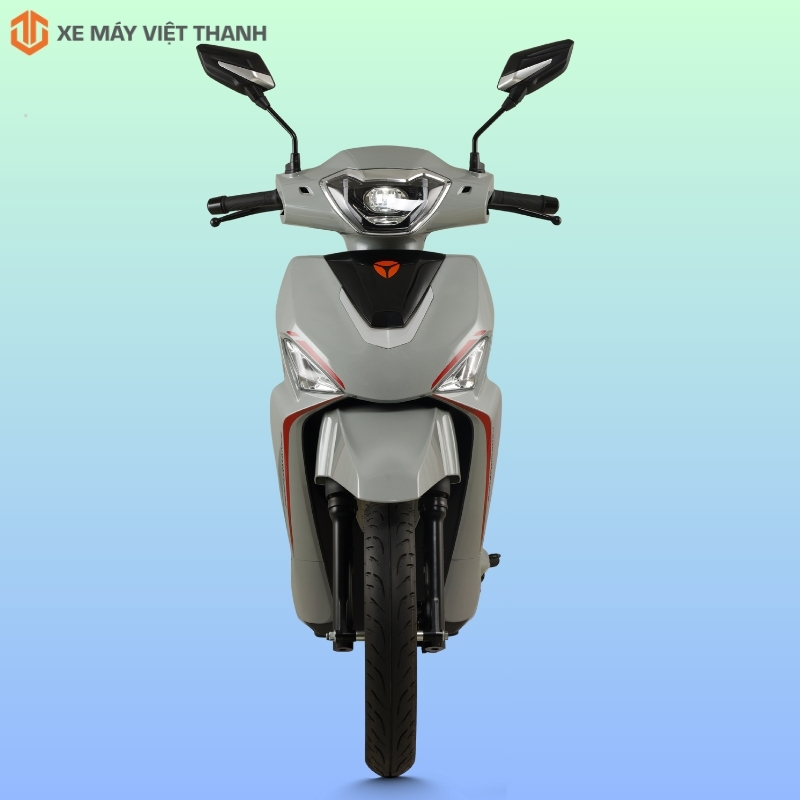 Thiết kế mặt trước của xe máy điện Yadea Volguard U50