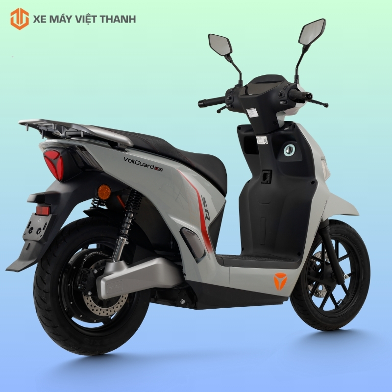 Thiết kế đuôi xe máy điện Yadea Volguard U50 chính hãng màu xám cá tính