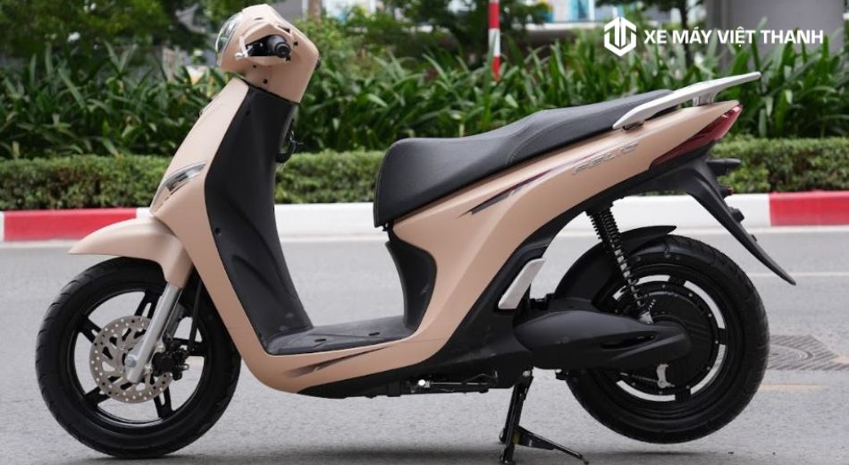 Mẫu xe máy điện Feliz pin khoẻ