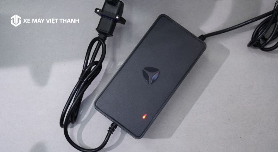 Cách khắc phục khi cục sạc xe điện bị nóng