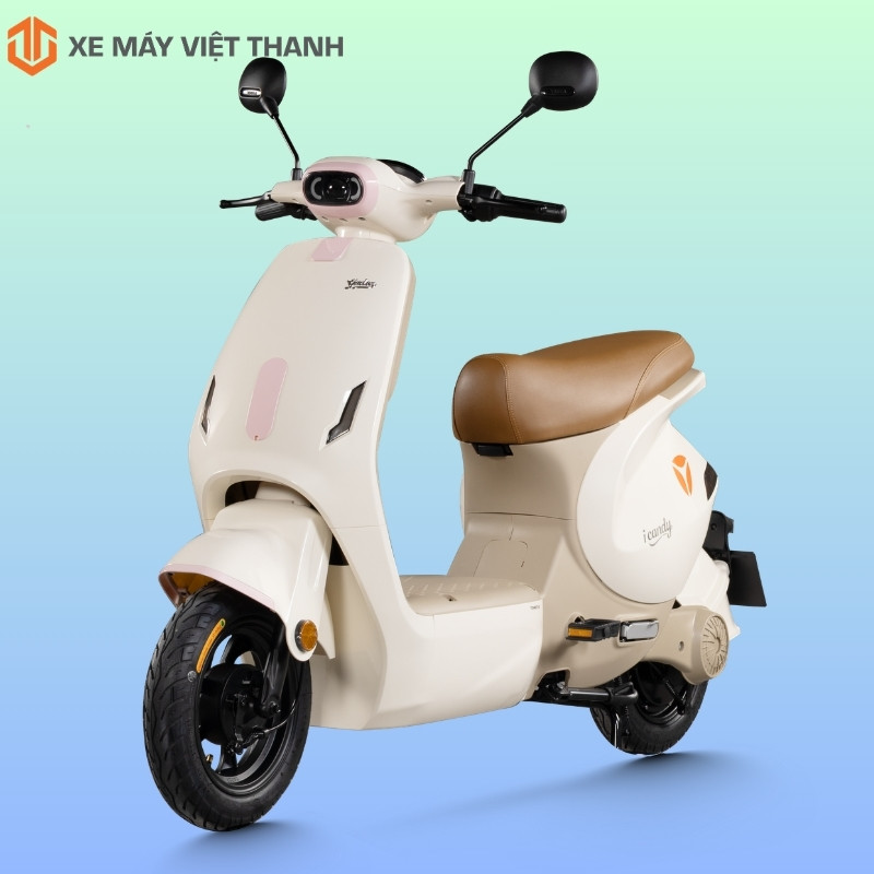 Mẫu xe máy điện Yadea iCandy màu trắng ngà