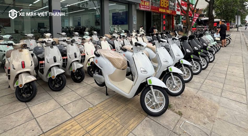 Vì sao xe máy điện phù hợp cho người đi làm