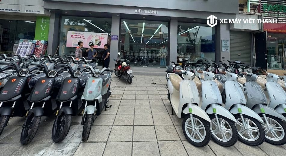 Bao nhiêu tuổi được đứng tên xe máy điện