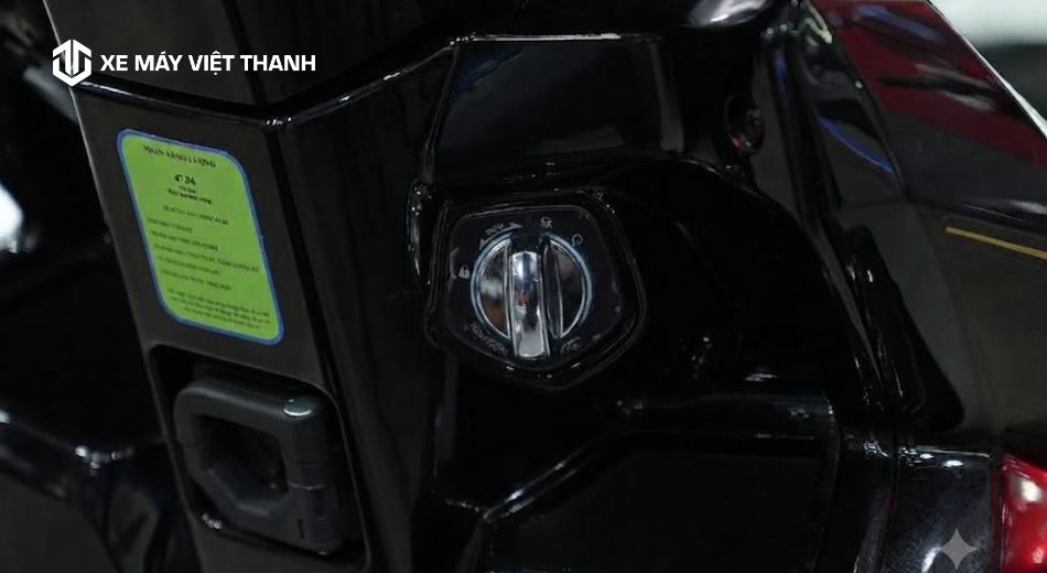 Khoá Smartkey xe máy không vặn được