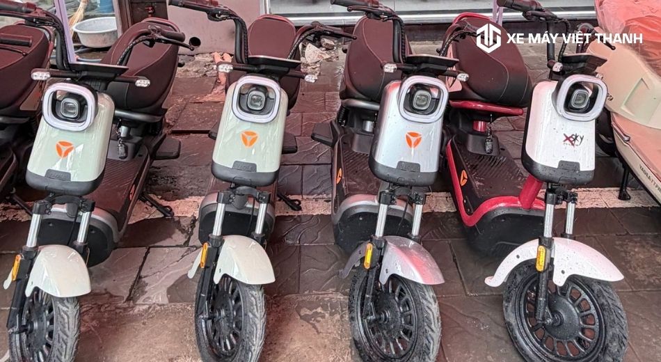 Xe máy điện 4 bình đi được bao nhiêu km