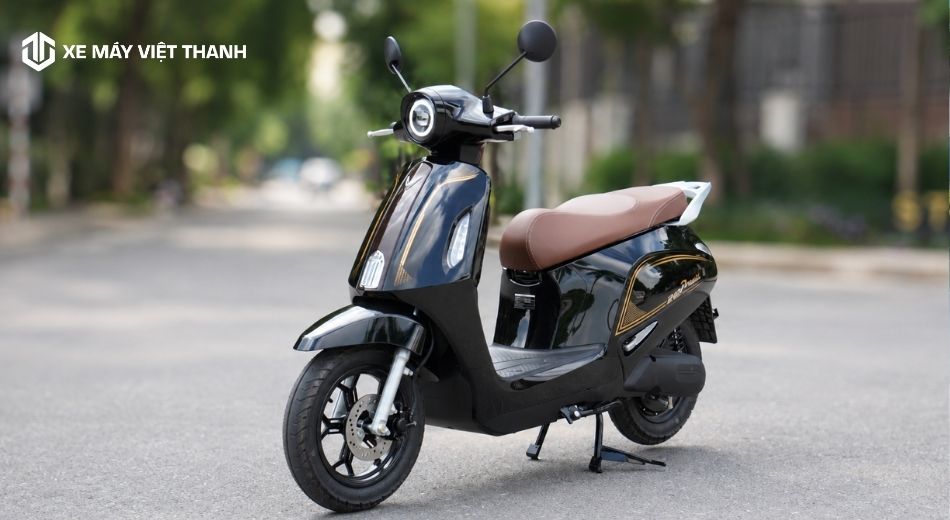 Nên chọn mua VinFast Evo Grand II Limited và Premia